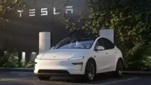 भारत में Tesla की एंट्री: मुंबई में पहला शोरूम खुला, ₹59.89 लाख से शुरू हुई Model Y की कीमत